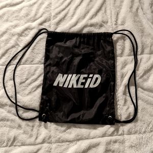 Black Nike iD Cinch Bag